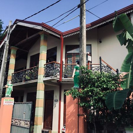 Bee Nest Bed & Breakfast 니곰보 외부 사진